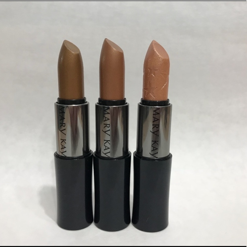 Mary Kay Discontinued Creme Lipstick - Picture 2 of 7